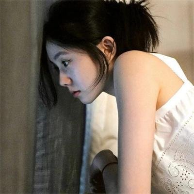 水瓶座女孩